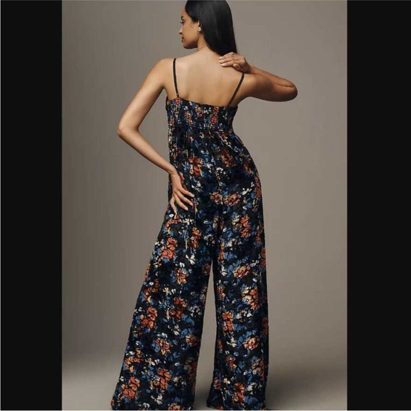 Anthropologie x Hutch, The Mabel, Velvet, wide-leg jumpsuit. Size Medium - Picture 3 of 7